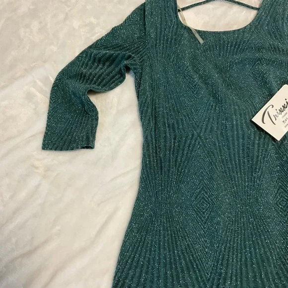 TRIXXI WOMEN'S SHIMMERY 3/4 SLEEVE DRESS - Picture 2 of 7